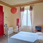 Trilocale A Pochi Passi Dal Mare Λεβάντο